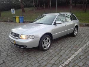 Audi A4 Avant 1.9TDi 115 Cvs Dezembro/00 - à venda -