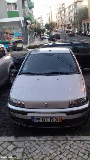 Fiat Punto Elx v Junho/01 - à venda - Ligeiros