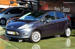 Ford Fiesta 1.25 Titanium Fevereiro/10 - à venda - Ligeiros