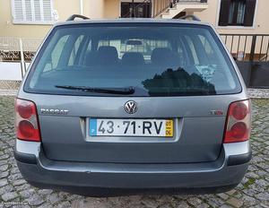 VW Passat Variant 130CV Junho/01 - à venda - Ligeiros