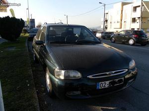 Ford Escort 1.4 Outubro/96 - à venda - Ligeiros