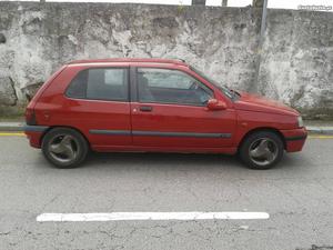 Renault Clio 1.9 d Maio/94 - à venda - Ligeiros