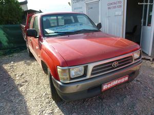 Toyota Hilux 4x2 Julho/98 - à venda - Pick-up/