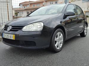 Vw Golf V 1.9 tdi 105cv Junho/04 - à venda - Ligeiros