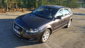 Audi A3 1.6TDi 105cv Junho/10 - à venda - Ligeiros