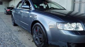 Audi A4 m6 sport tdi Dezembro/02 - à venda - Ligeiros