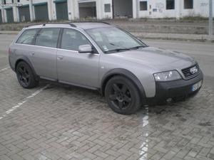 Audi A6 Allroad 2.5 tdi Outubro/00 - à venda - Ligeiros