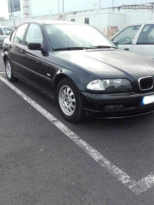 BMW(gasolina) com inspeccao até  Dezembro/98 - à venda
