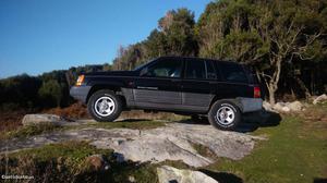 Jeep Cherokee laredo Dezembro/97 - à venda - Pick-up/