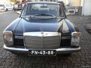 Mercedes-Benz 240 w115 Fevereiro/80 - à venda - Ligeiros