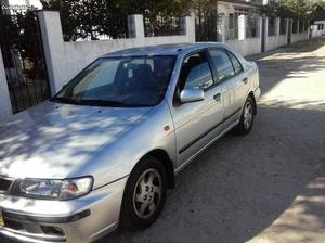 Nissan Almera 1.4 slx 16 v Janeiro/00 - à venda - Ligeiros