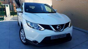 Nissan QASHQAI 1.6 DCI/ Outubro/14 - à venda - Ligeiros