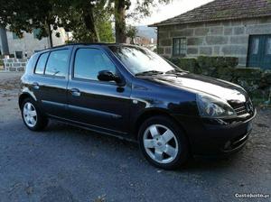 Renault Clio 1.5 Dci 80cv Setembro/03 - à venda - Ligeiros