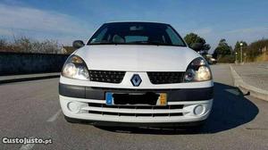 Renault Clio 1.5 dci Maio/01 - à venda - Comerciais / Van,