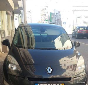 Renault Scénic DCI Setembro/11 - à venda - Ligeiros