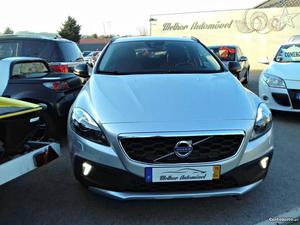 Volvo V40 Cross Country Abril/15 - à venda - Ligeiros