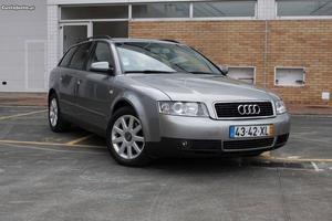 Audi A4 Avant 1.9 tdi 130cv Maio/04 - à venda - Ligeiros