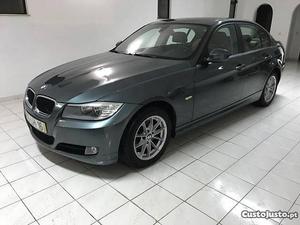 BMW 320 d Navigation Janeiro/11 - à venda - Ligeiros