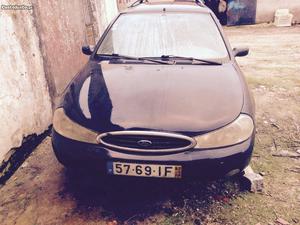 Ford mondeo gasóleo Maio/00 - à venda - Ligeiros