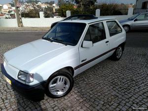 Opel Corsa TD 5 lugares Setembro/91 - à venda - Ligeiros