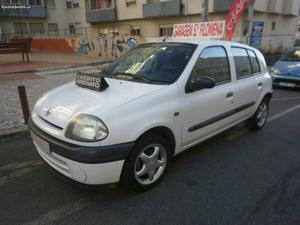 Renault Clio 1.2i Dir. Assistida Janeiro/00 - à venda -