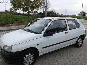Renault Clio Van 1.9 D Junho/92 - à venda - Comerciais /