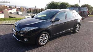 Renault Mégane 1.5DCI SportTourer Abril/12 - à venda -