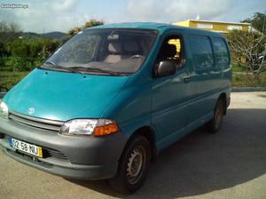 Toyota HiAce 3 lug van Julho/00 - à venda - Comerciais /