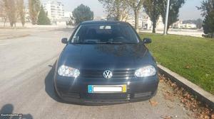 VW Golf 1.9 tdi confortline Janeiro/01 - à venda - Ligeiros