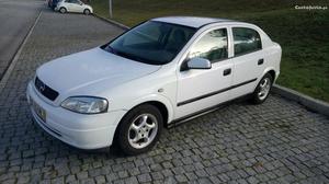 Opel Astra 1.2 Club Dezembro/98 - à venda - Ligeiros