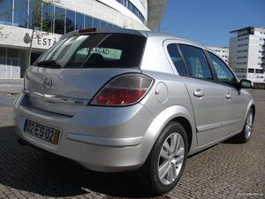 Opel Astra 1.7-cdti 5p- Junho/07 - à venda - Ligeiros
