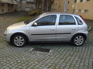 Opel Corsa 1.3 cdti a.c troco Março/04 - à venda -
