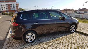 Opel Zafira CDTI 165cv Cx. Autom Janeiro/12 - à venda -