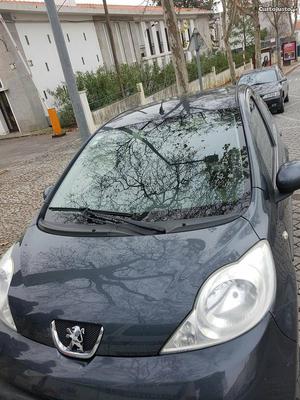 Peugeot 107 ano  Maio/06 - à venda - Ligeiros