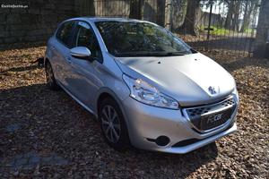 Peugeot - ACCESS 2-TRONIC Junho/12 - à venda -