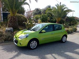 Renault Clio 1.5 DCI C/GPS Março/10 - à venda - Ligeiros