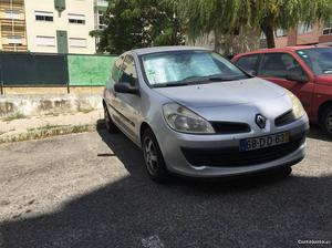 Renault Clio 1.5dci Abril/07 - à venda - Comerciais / Van,