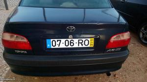 Toyota Avensis 1.6 VVT-i (Sol) Abril/01 - à venda -