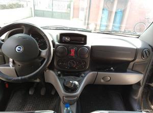 Fiat Doblo Multijet 7 Lugares Janeiro/07 - à venda -