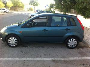 Ford Fiesta 1.4TDCi Ghia Julho/03 - à venda - Ligeiros