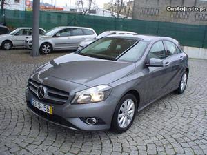 Mercedes-Benz A 180 CDi BE Urban Outubro/14 - à venda -