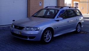 Opel Vectra 2.2 sport tdi Abril/02 - à venda - Ligeiros