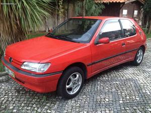 Peugeot  d impecável Dezembro/96 - à venda -