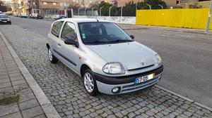 Renault Clio 1.9 d Estimada Outubro/00 - à venda -