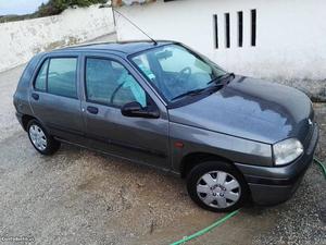 Renault Clio 1.9 diesel 5 lugares Março/93 - à venda -