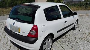 Renault Clio dci 5 lug ipo/ Janeiro/02 - à venda -