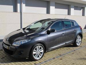 Renault Mégane Dynamic S 105CV Abril/09 - à venda -