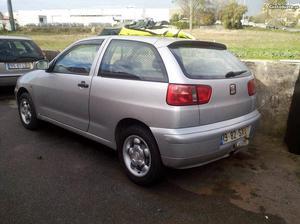 Seat Ibiza 1.9 sdi Janeiro/02 - à venda - Comerciais / Van,