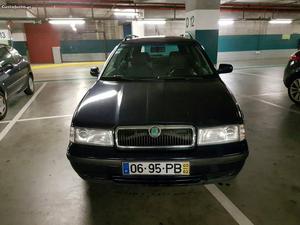 Skoda Octavia 1.9tdi  Fevereiro/00 - à venda - Ligeiros