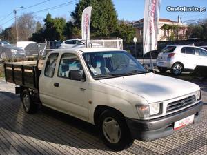 Toyota Hilux 2.4 D XCAB 4 lug. Outubro/98 - à venda -